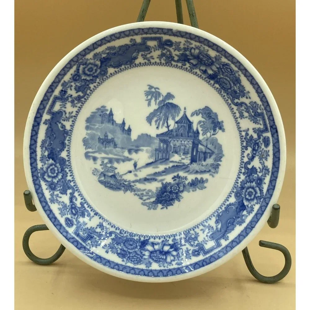 O.P. CO. Syracuse China Blue Willow Pattern 7 1/4” Bowl Blue White X9 1943